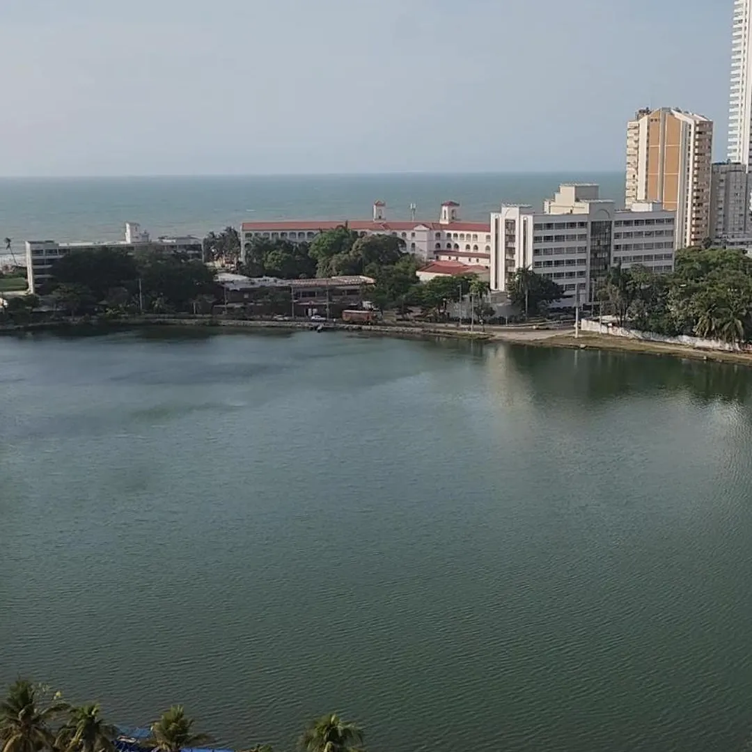 Cartagena Apto Estudio Piso 12 Frente A La Playa 0*,  Colombia